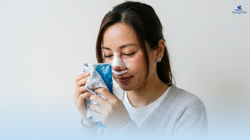 Nâng mũi bị đau đầu có nguy hiểm không? 5 Nâng mũi bị đau đầu